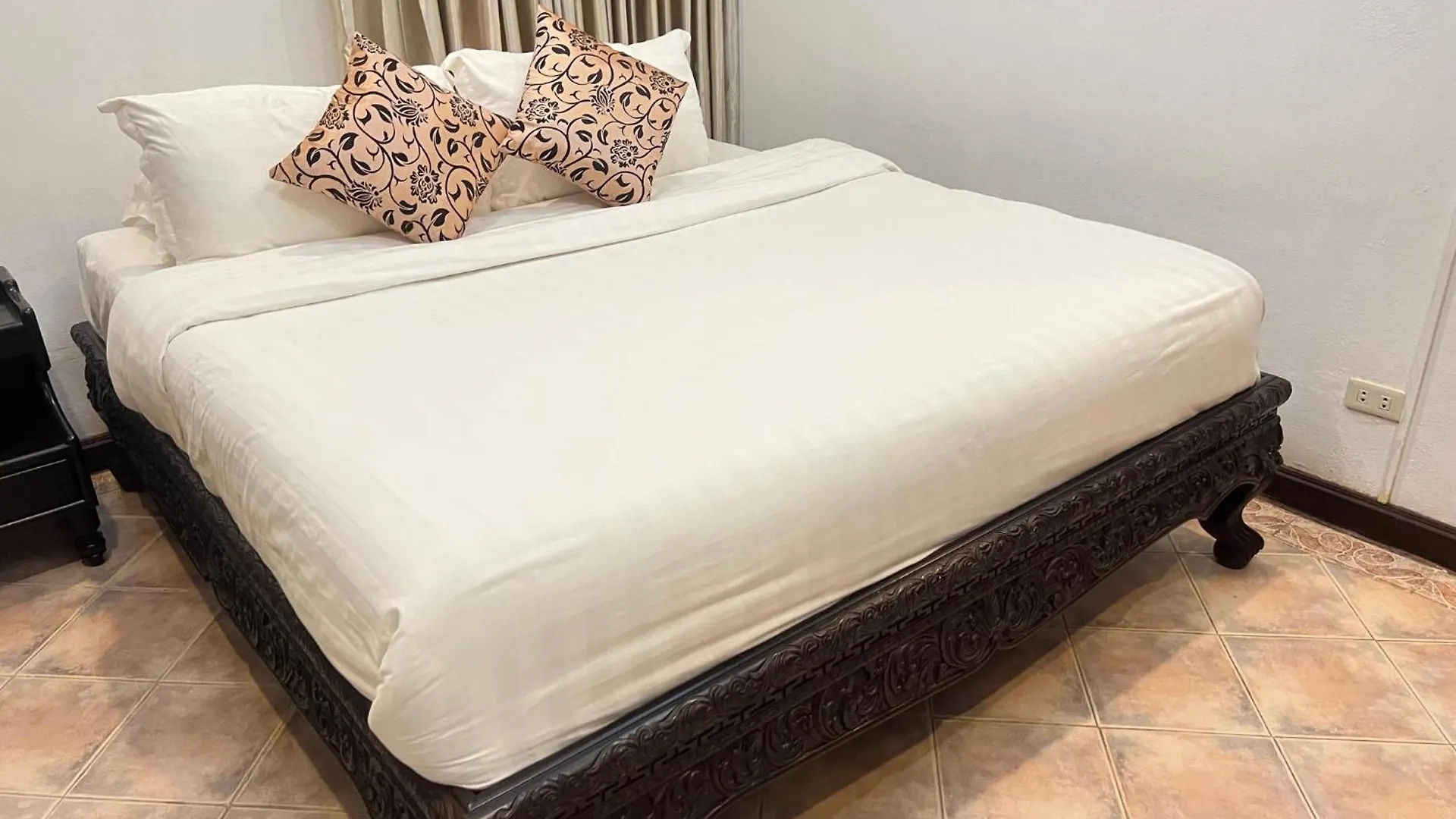 Luang Prabang Bakery & Guest House  Luang Prabang